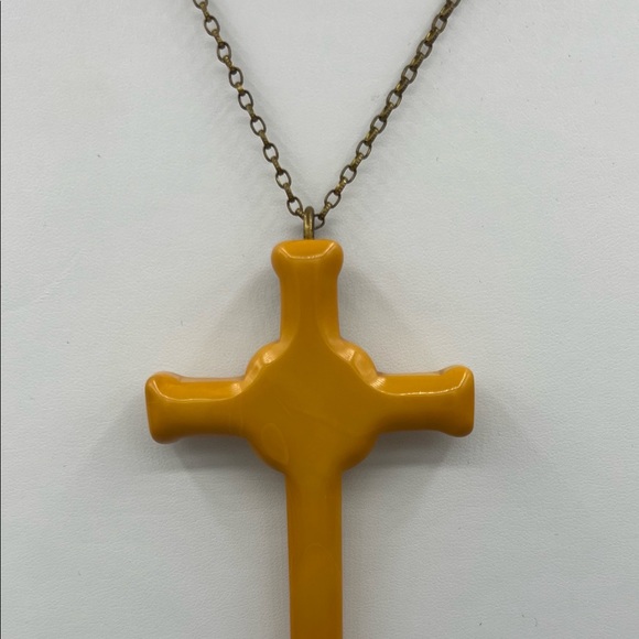 Bakelite Cross on Gold Tone Chain - Picture 3 of 5